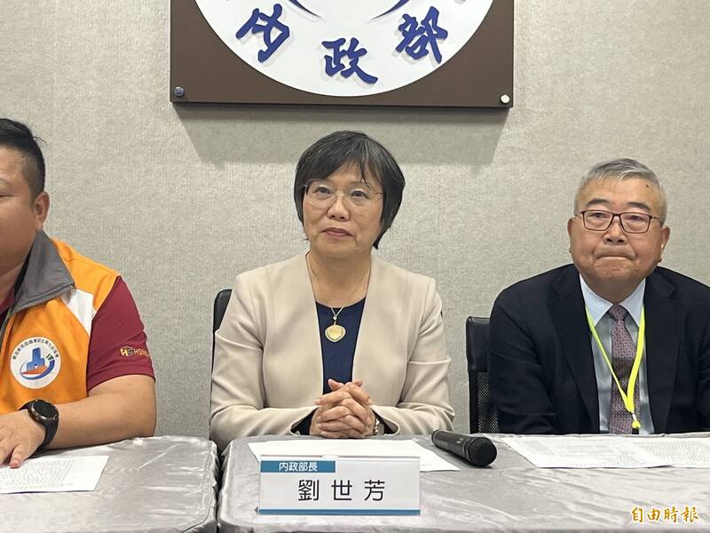 祭普發1萬防詐新招 劉世芳：製作紅布條送傳統市場、美髮院