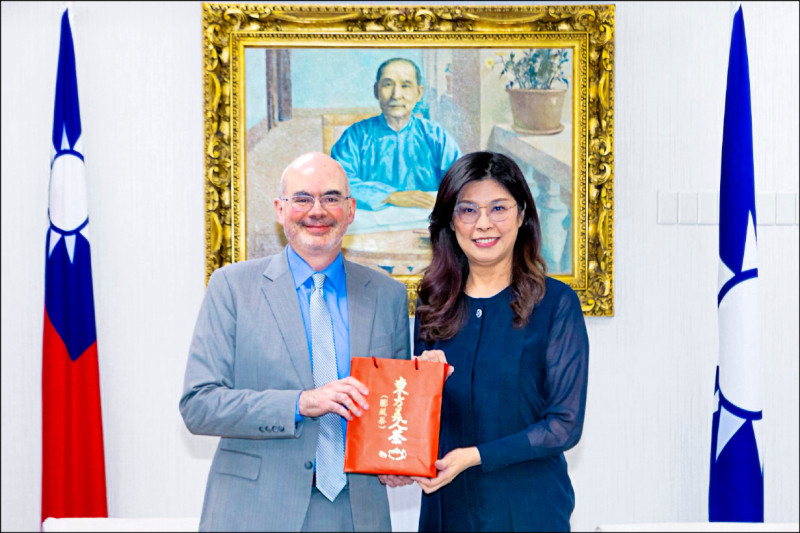 谷立言會鄭麗文 強調反對片面改變現狀