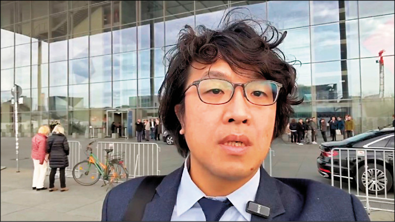 現身德國 沈伯洋：台灣人不怕中國恐嚇