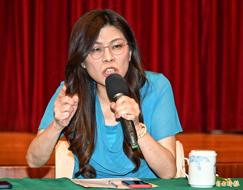 鄭麗文追思共諜 黃創夏：鼓勵台灣「背骨仔們」自動自發協助共產黨？