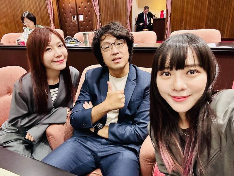 沈伯洋快閃德國不到24小時返台 黃捷：歡迎民主鬥士順利歸國