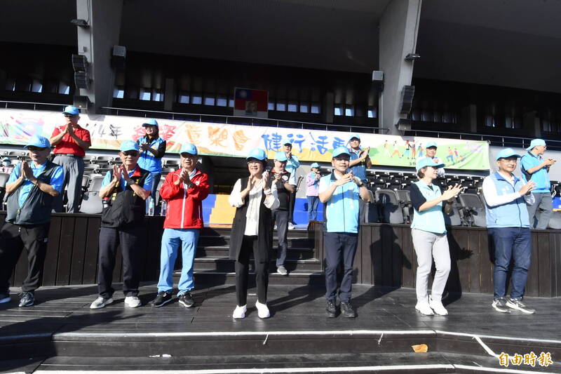 彰化勞資童樂會3800人健行 黃秀芳、洪榮章、柯呈枋、林世賢都來了