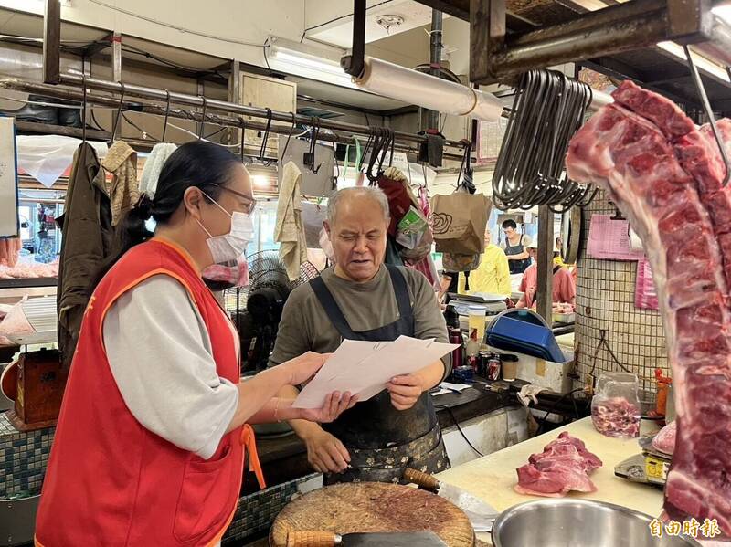 新北市場處擴大溫體豬肉攤商補助對象 最多可領4.5萬元