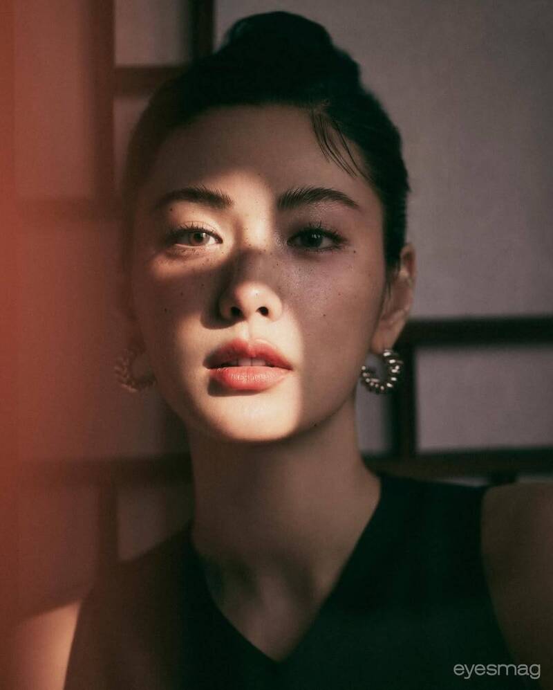 勇!「世界第一美女」NANA遭劫財 和母親聯手壓制歹徒