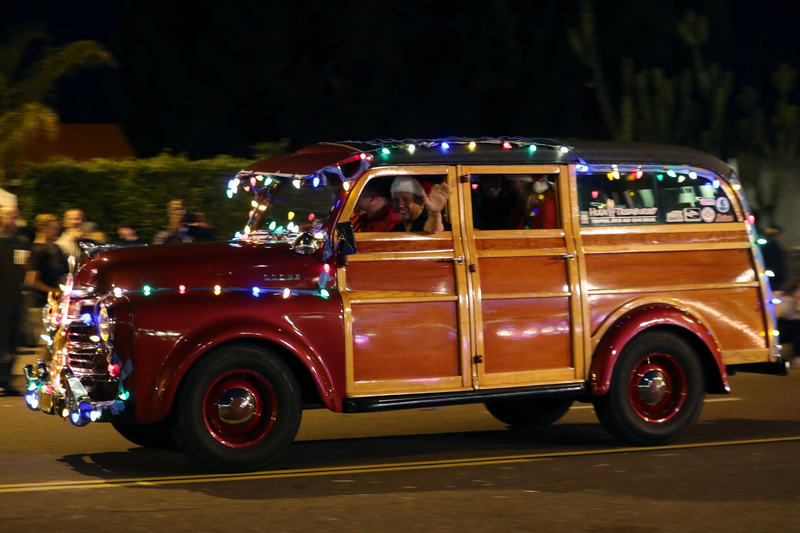 太早布置也不行!美國「耶誕燈串法」讓車主傻眼