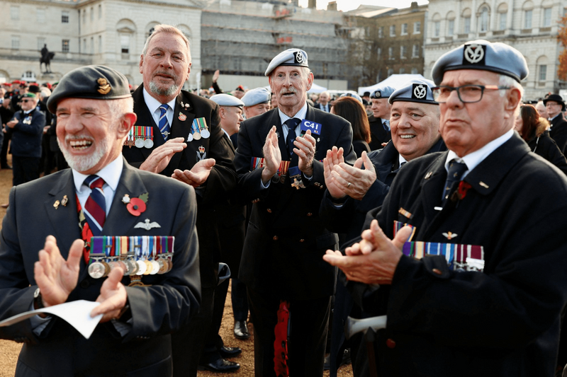 英國64歲男冒充「海軍上將」 現身國殤日活動被捕