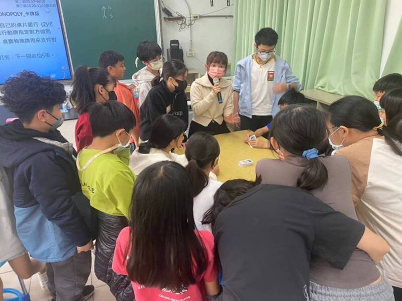 桌遊、繪本助推金融教育 跨域課程提升理財素養