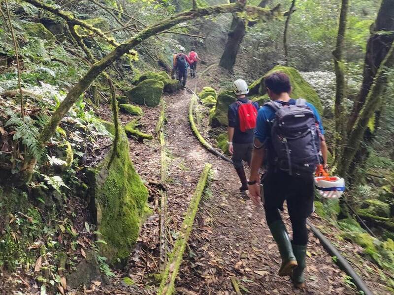 2女南庄加里山脫隊迷途 苗消3小時尋獲平安引導下山