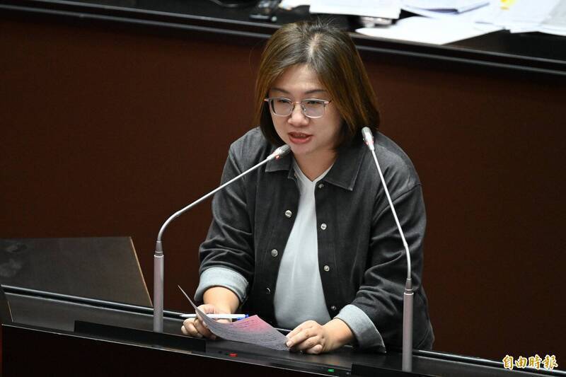 擋國安法案、「通緝沈伯洋」噤聲 民進黨團批:國民黨是北京看門人