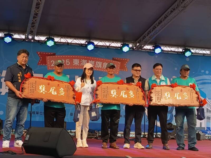 台東「鏢旗魚」賽最大尾 明德號刺獲295kg奪冠