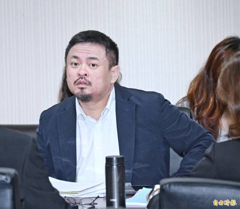 立委提案勞保撥補法制化 洪申翰：政府持續撥補、負最終責任