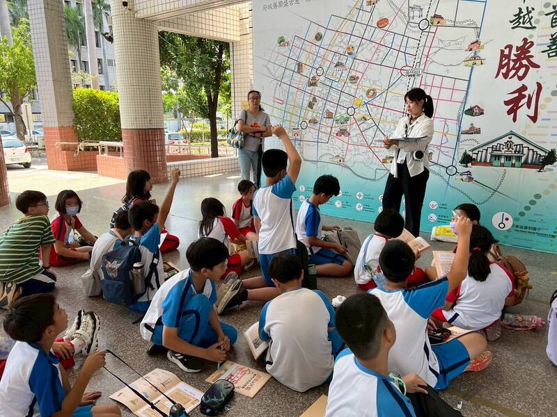 不只看課本 台南學童VR走進大航海時代 闖關找東門秘史超有感