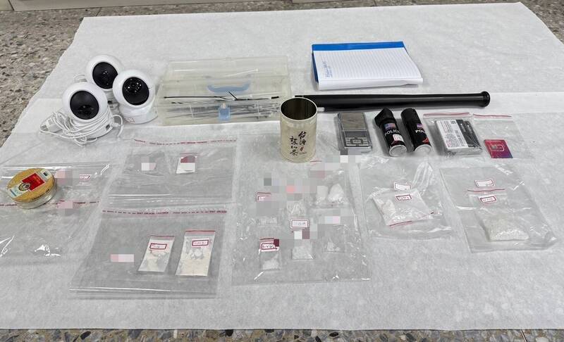 閒置蘭花溫室囚禁「豬仔」 雲檢警荷槍實彈攻堅搶救