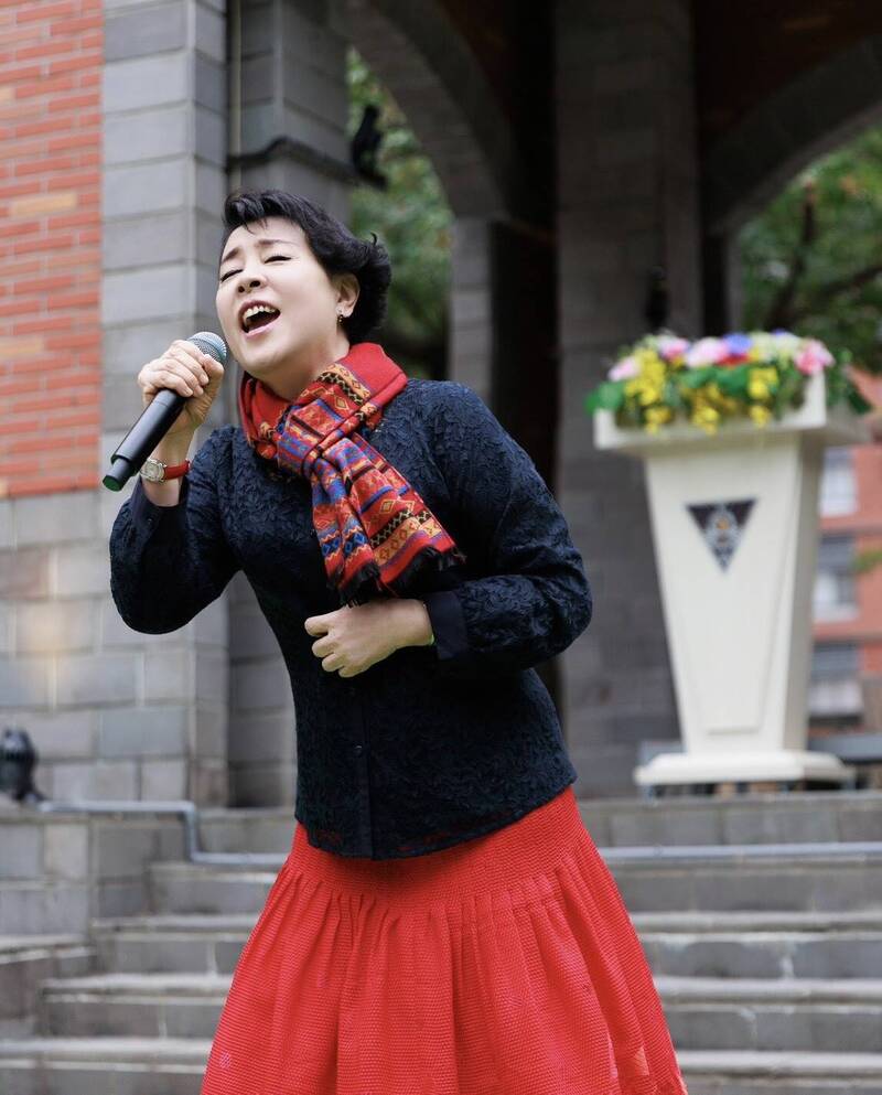 國北教大130週年校慶點燈祈福 簡文秀邀唱平安夜