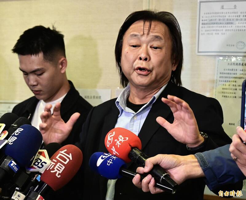 中國軍艦排字「從從容容」 王世堅笑稱台灣「也不是省油的燈」