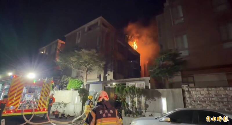 斗六雲科大旁民宅火警 2人嗆傷送醫