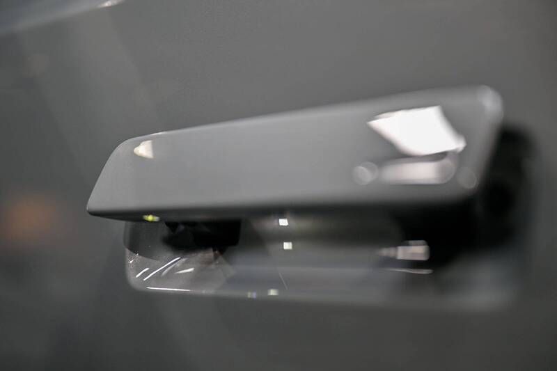 魔高一丈!英國竊賊鎖定keyless汽車  持「1設備」2分鐘就能得手