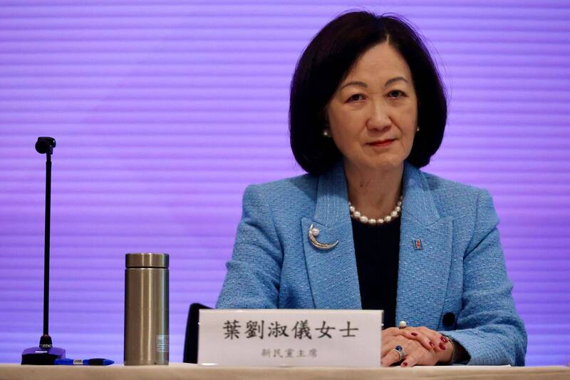 卑微、滿口歪理!稱民主是北京送給香港的厚禮 立法會議員葉劉淑儀挨轟