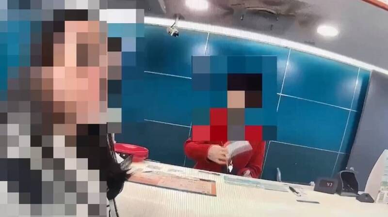 「幽靈裝修」到銀行提領60萬元 警方揭穿詐騙集團謊言