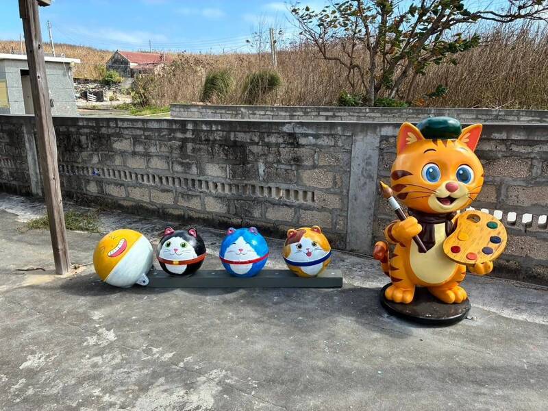 澎湖花宅社區添裝置藝術 中社社區長者訪綠蠵龜館、做黑糖糕