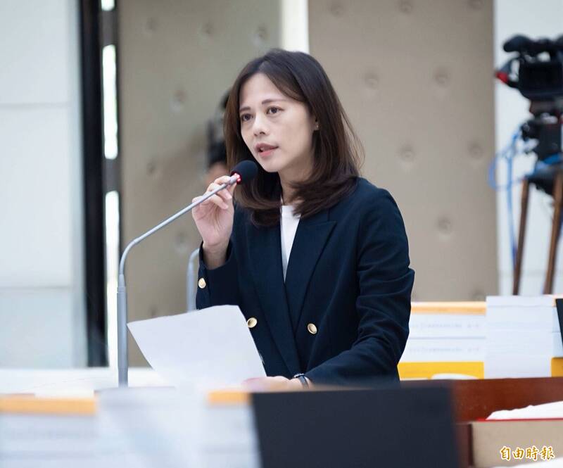 竹市5大人行空間改善案流標 議員鄭美娟批市政效率不彰