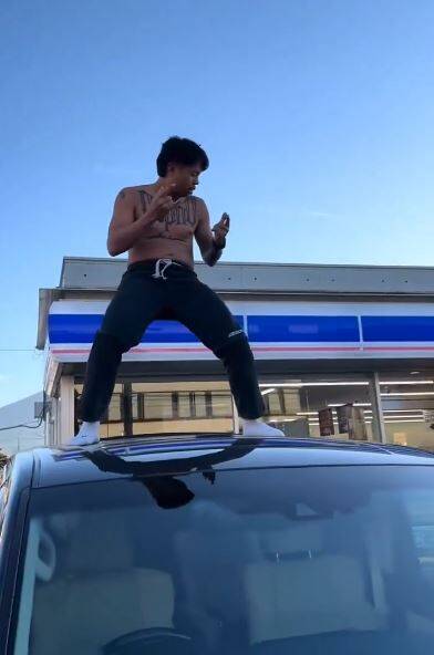 「泰國之恥」網紅富士山前半裸爬車跳艷舞 兩國輿論齊轟吊銷護照