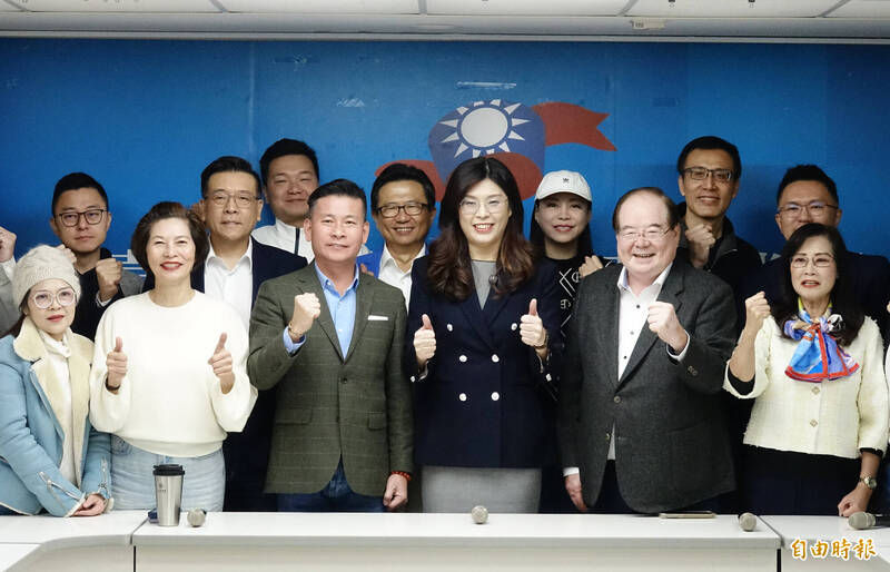 鄭麗文拜會北市國民黨團 戴錫欽當面喊話黨中央多挹注資源