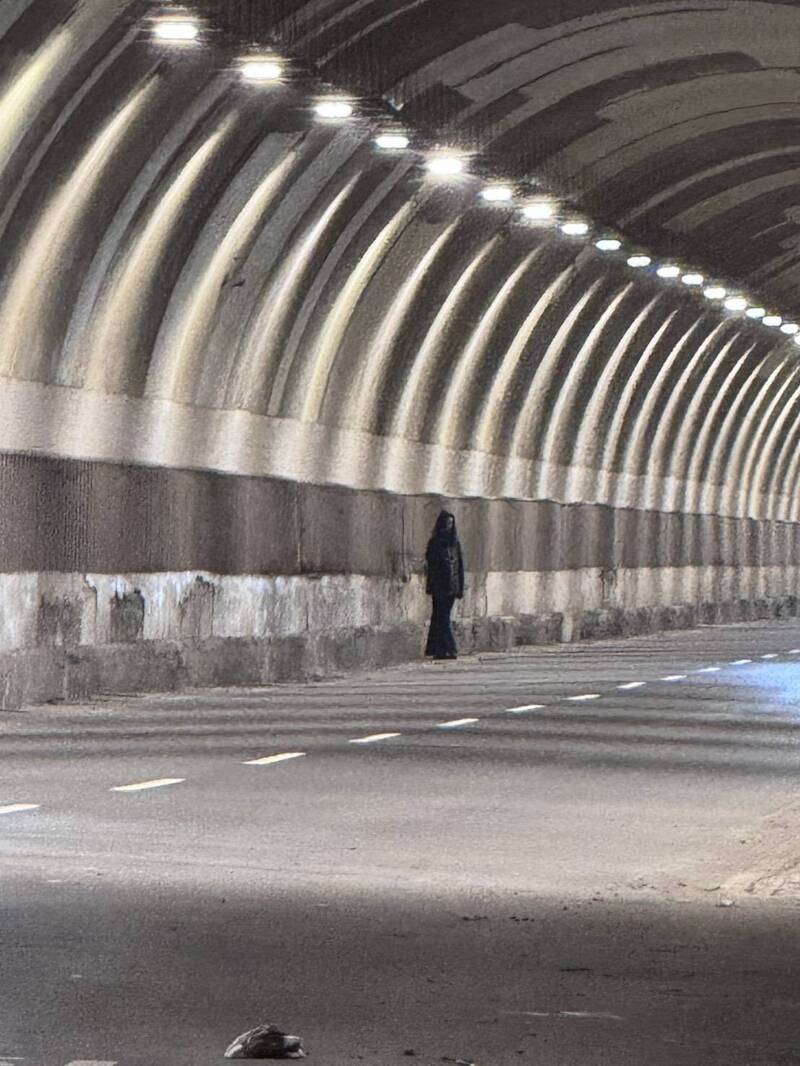 基隆中山隧道驚見「鬼影」!騎士嚇到拜媽祖 拍片3人下場出爐