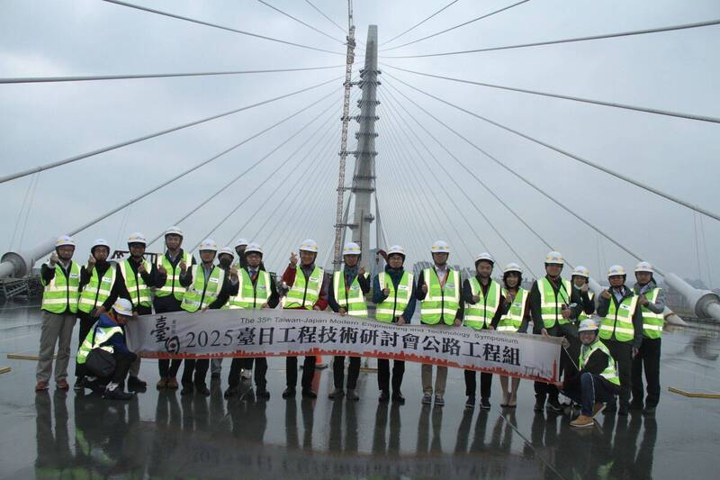 淡江大橋吸引日本工程人 公路局:促台日技術深度交流與合作