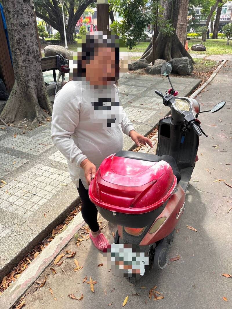 高雄男子公園隨地便溺、女子騎車入園 雙雙函報裁處