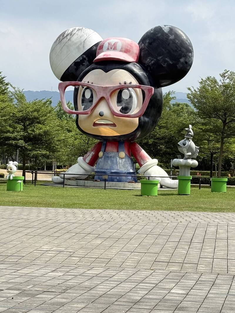 北市美崙公園藝術品「無敵小鼠」斑駁 公園處明年整修、強化宣傳