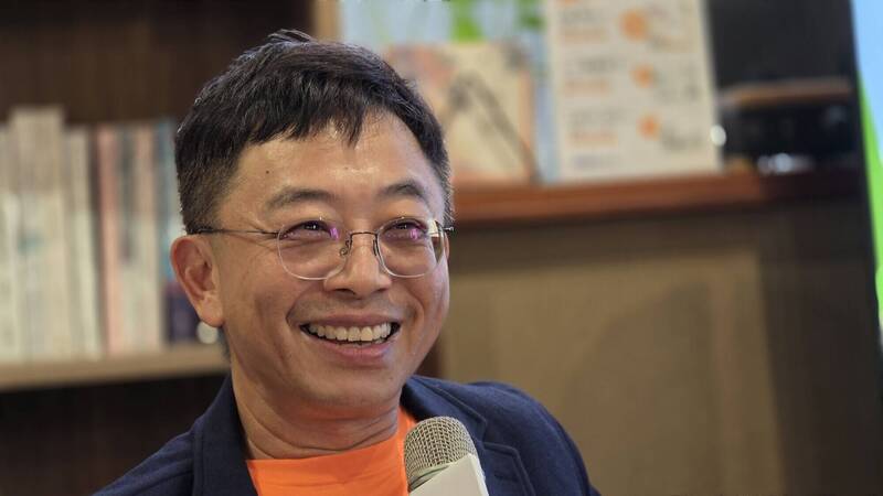 我海巡救援失火中國漁船！ 李忠憲發聲挺管碧玲