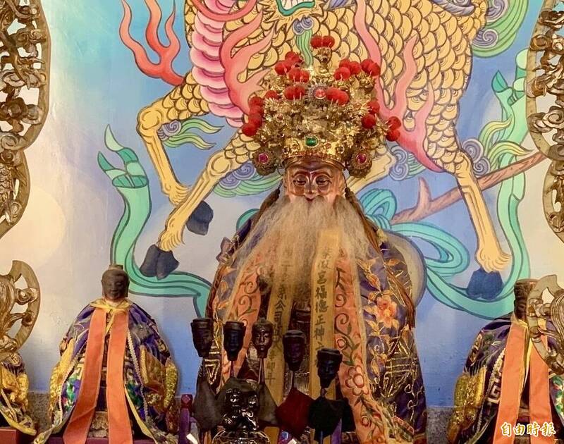 兄弟爭奪「土地公」不相讓 弟砸窗帶走神像遭判刑