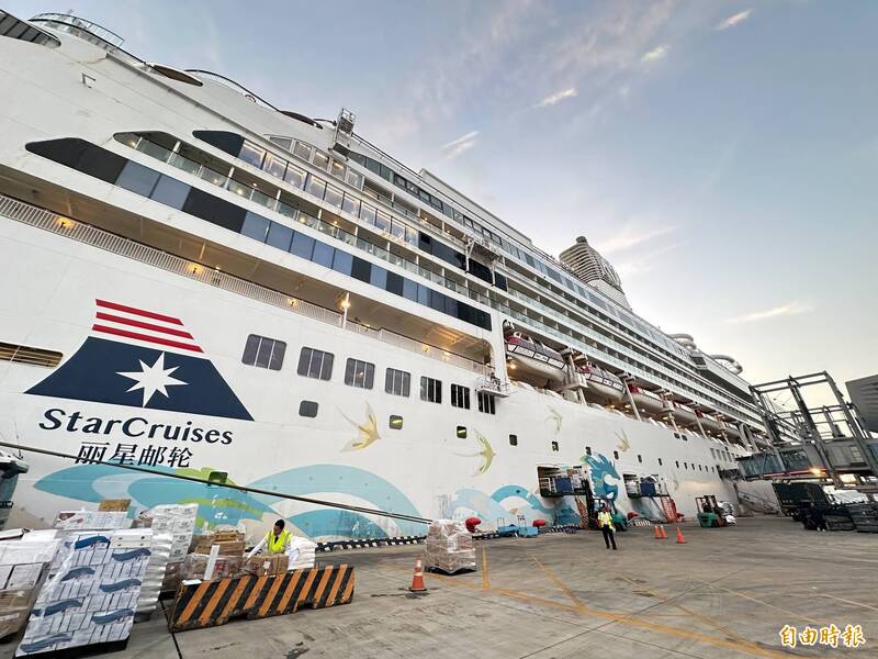 探索星號郵輪抵台 開啟高雄直航菲律賓新航程