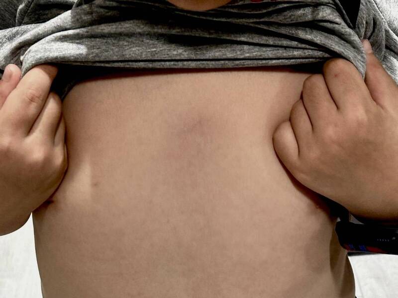 台南某安親班女老師傳「肘擊」童!丈夫竟上網筆戰家長