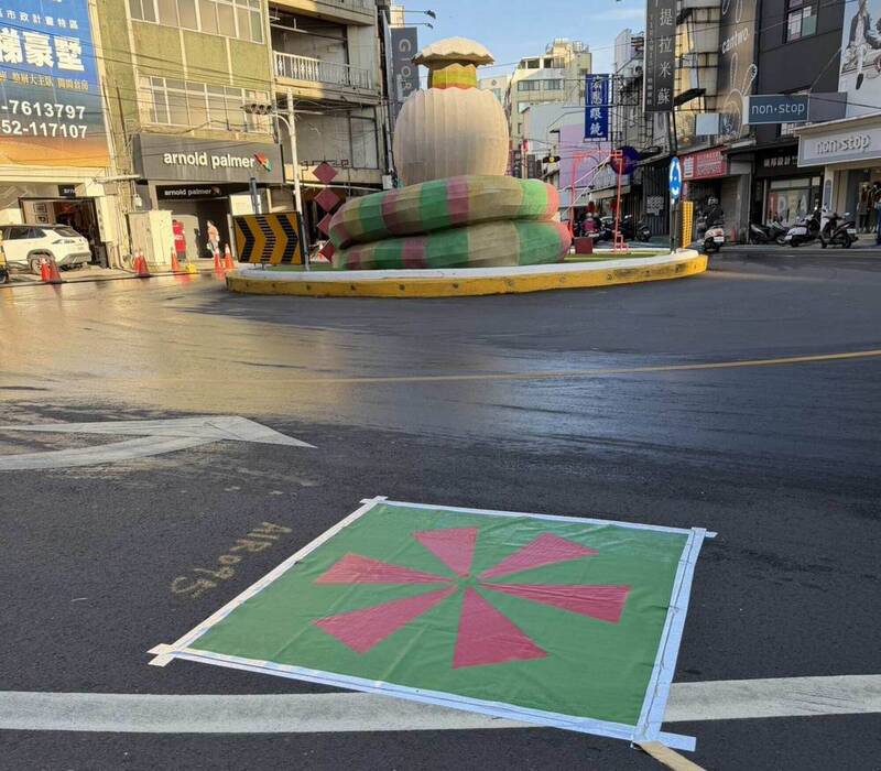 全猜錯！「三角形神秘標示」滿布彰化市路面 用途曝光