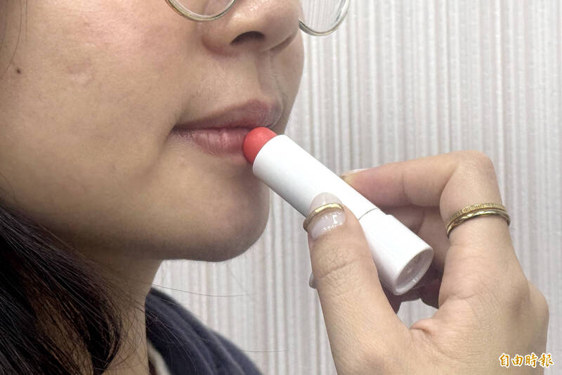 化粧品驗出蘇丹紅 專家示警:護唇產品風險最高