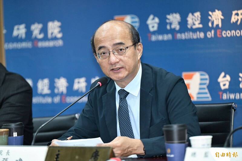 小英「想想論壇」6000字長文談中國經濟 存在八大痛點「習習」相關