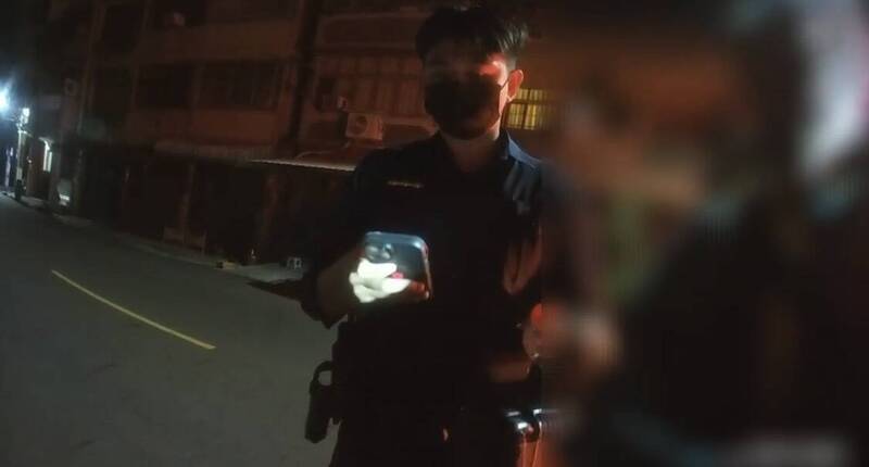 高雄左營凌晨轎車怠速擾民 駕駛爛醉「連話都說不清」送辦
