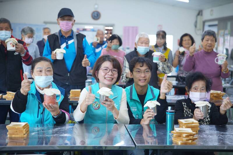 衝刺「類初選」民調！ 黃秀芳滿檔行程攻南彰化