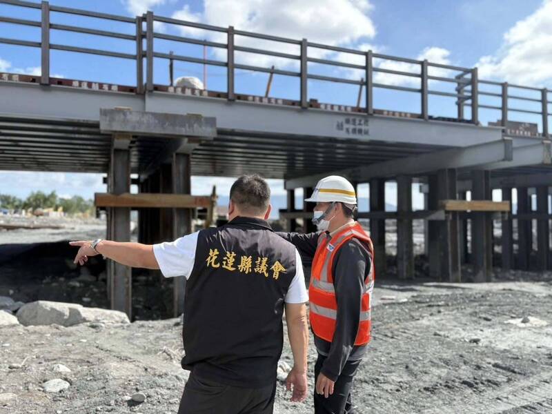 張峻到場現勘！花蓮馬太鞍溪便道估11/28通車