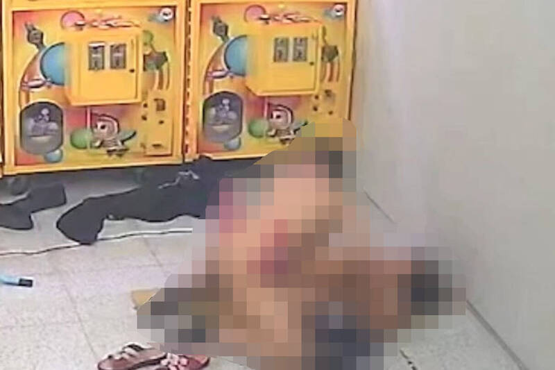 夾娃娃機店上演活春宮 男女先後被判罰2千元