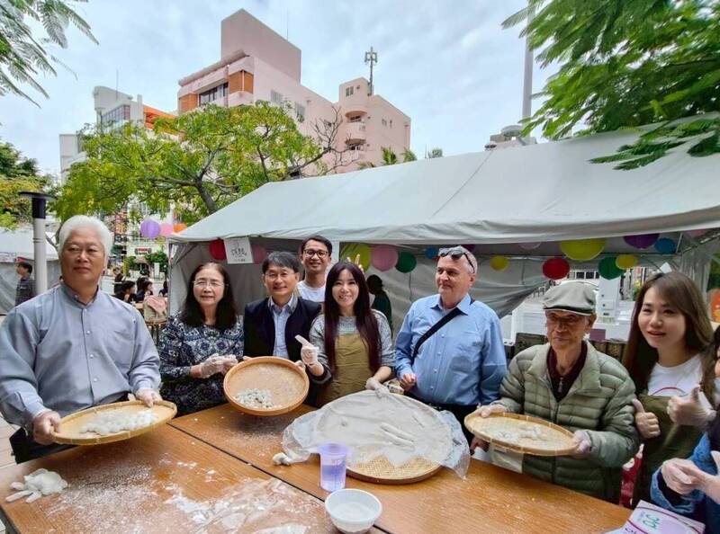 嘉縣農特產進軍日本沖繩「台灣祭」 兩地簽署農業合作意向書