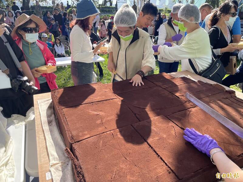 桃園大溪豆干節登場！邀你吃黑蛋糕白豆腐、領舒華限量小卡