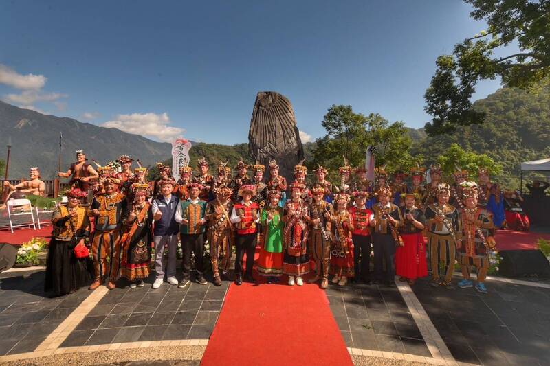 2025南島族群婚禮,10對新人於屏東縣霧台鄉互許終身。(茂林國家風景區管理處提供) 2025南島族群婚禮,10對新人於屏東縣霧台鄉互許終身。(茂林國家風景區管理處提供)