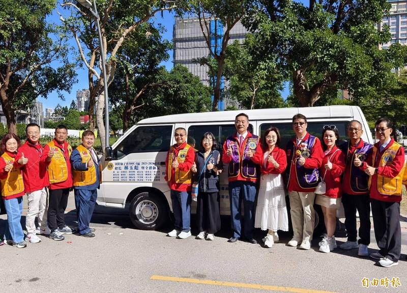 台中康復巴士需求六都最高卻車不夠 獅子會捐車救急