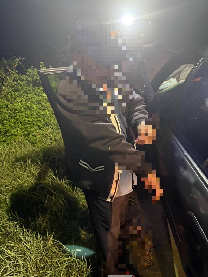 吸安男子開車潛入芭樂果園行竊落網 唾液快篩逮到毒駕送辦