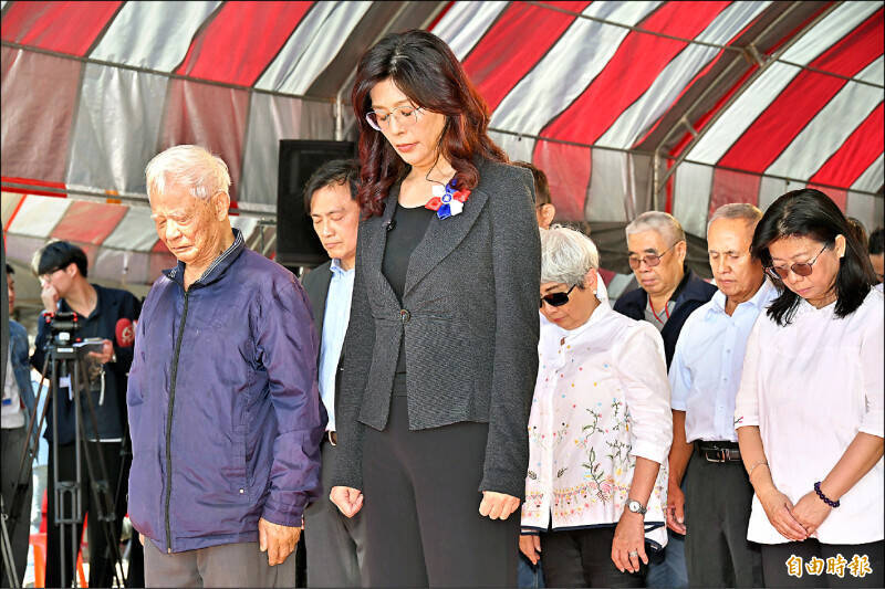 鄭麗文批賴消費英雄  綠轟心虛：拜共諜、背棄先烈的就是妳