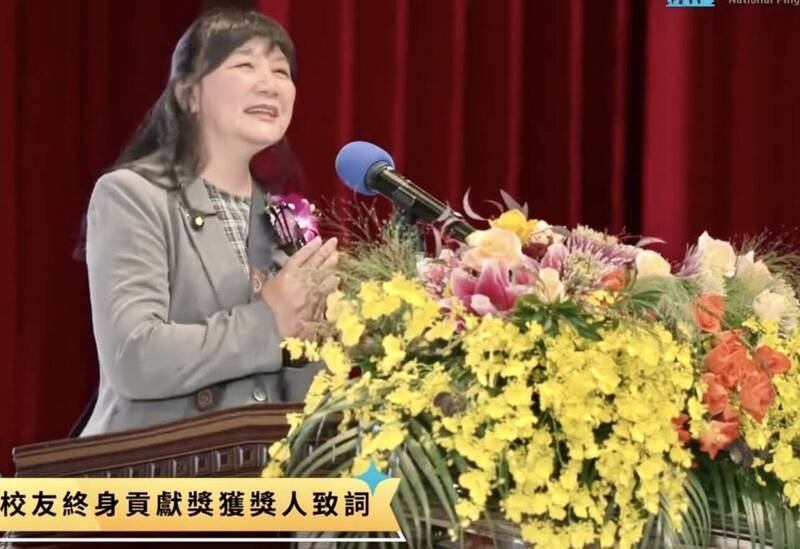 喝生水填肚子、找馬路硬幣過活！綠委伍麗華自曝坎坷成長過程