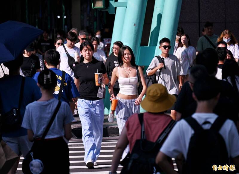 今各地回暖、中南部上看30度 明晚起東北季風再報到